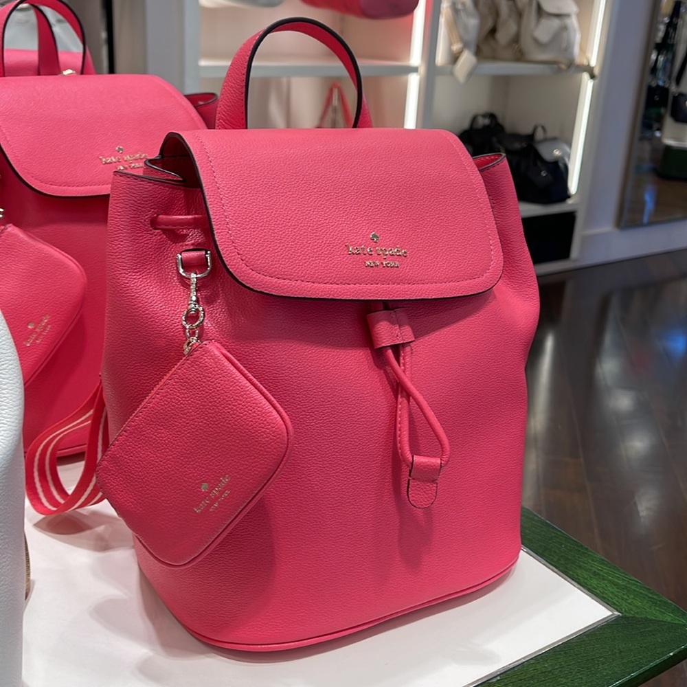 Kate Spade Rosie Medium Flap Backpack 
K8714 pebbled leather Pink Pepper
NWT - Picture 2 of 16